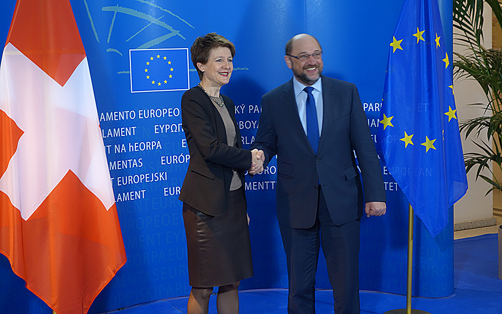 La présidente de la Confédération Simonetta Sommaruga avec le président du Parlement européen Martin Schulz