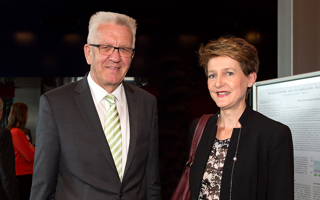 Ai margini del Forum europeo di Lucerna la consigliera federale Simonetta Sommaruga ha incontrato il Governatore del Baden Württemberg Winfried Kretschmann (Foto: Europa Forum)